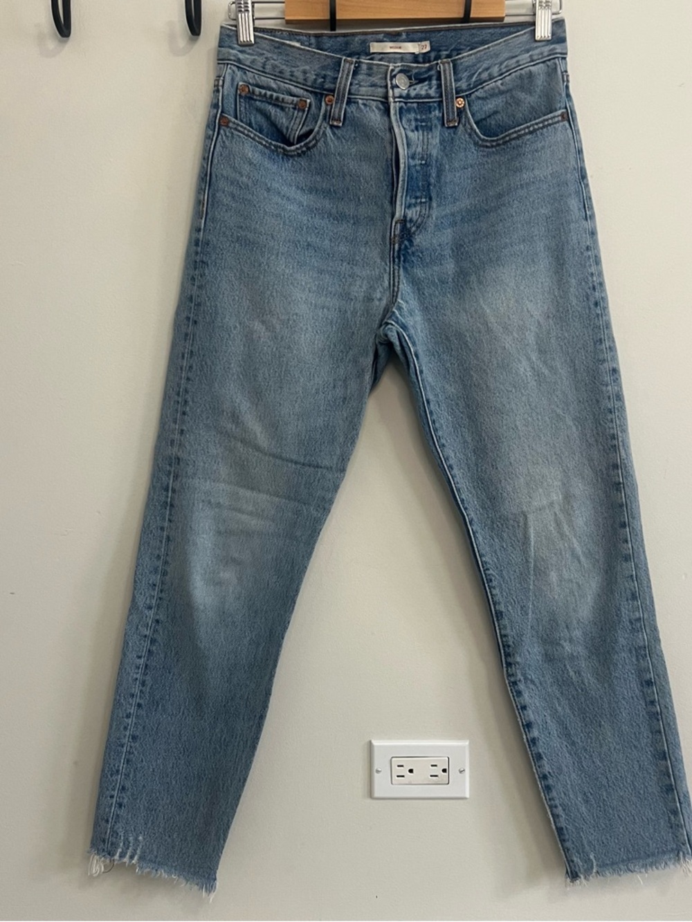 Levi’s Wedgie High Rise Straight Leg Light Blue Denim Jeans - Classic Spring